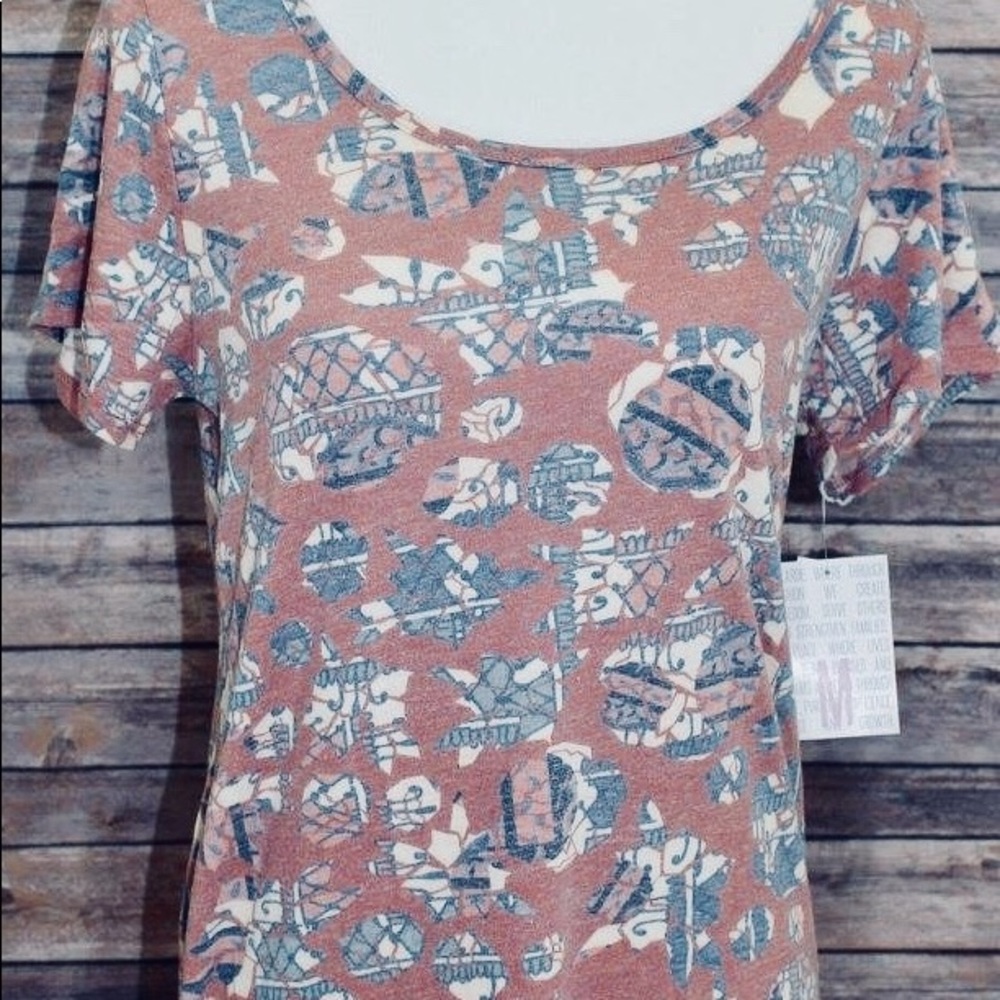 LuLaRoe M Classic T